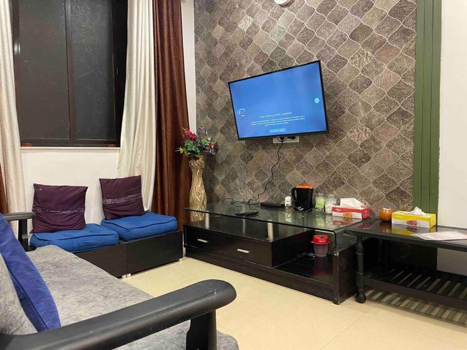 1 Bhk- 72 Pali-Bandra-Mumbai