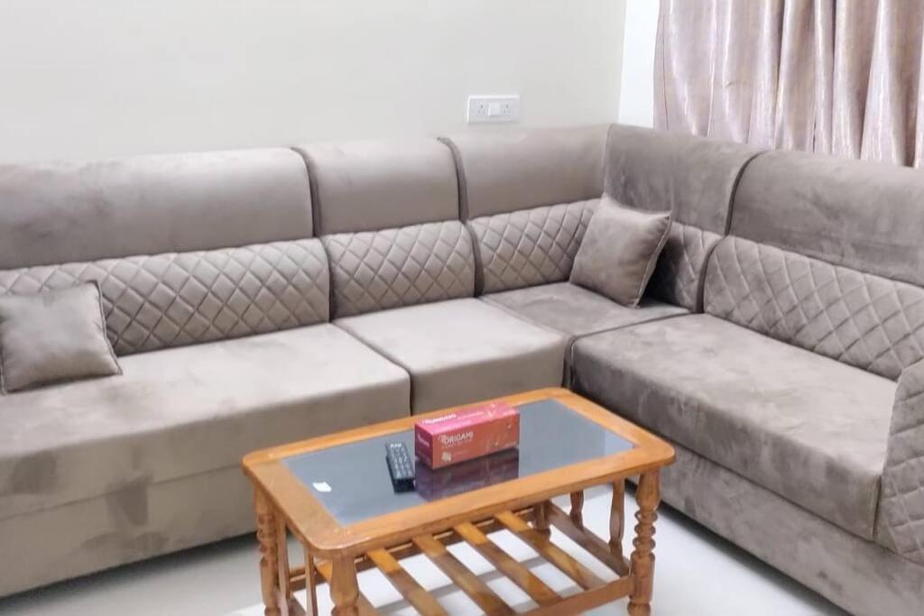 2 Bhk Fully Furnished in Hafeezpet #301