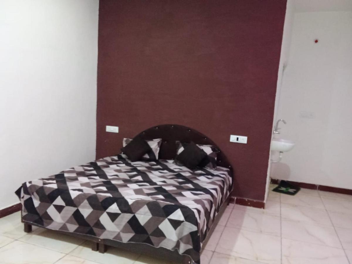 Aayansh home stay