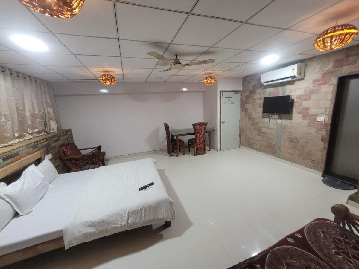 AGRAWAL BHAVAN BUDGET Stay