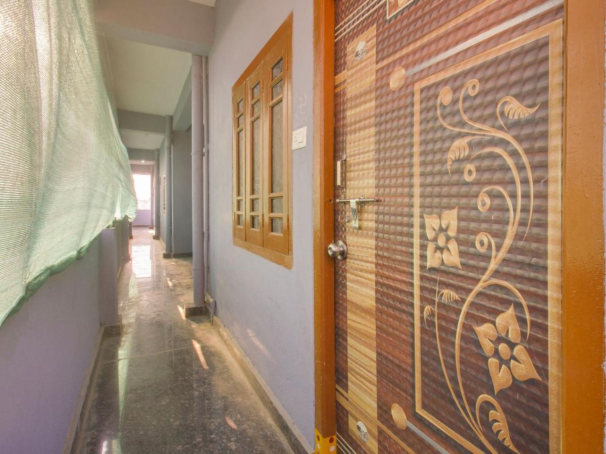 AM Luxury AC ROOM'S