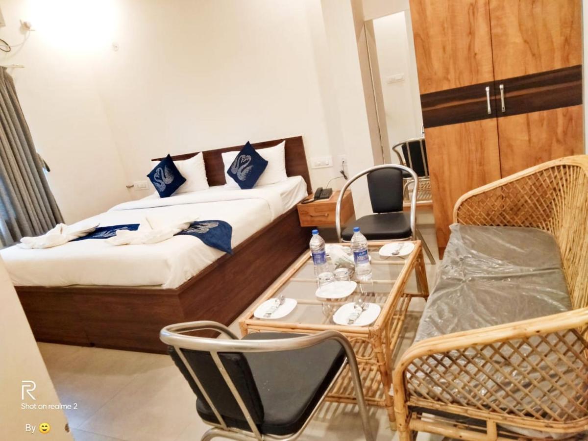 AMULYA FINE DINE RESIDENCY
