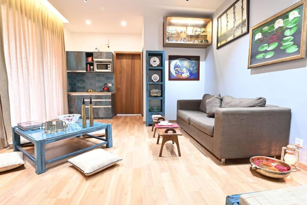 Arcadia 1bhk in Koregaon Park