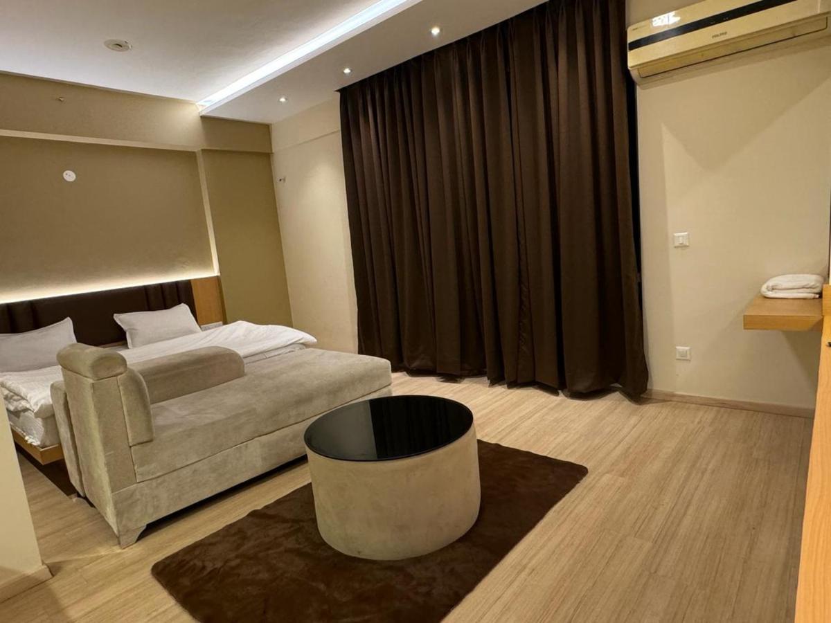 ARMERIA STAY 309