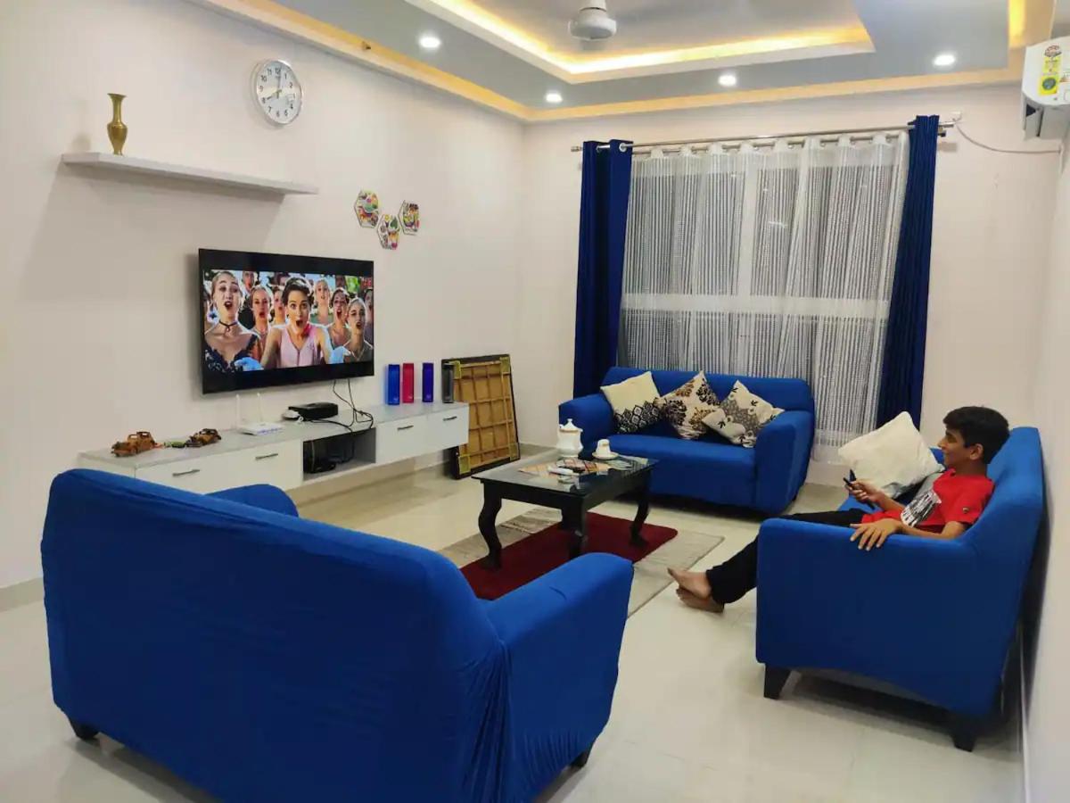 Astonishing 3BHK at 22 Floor Only For Family