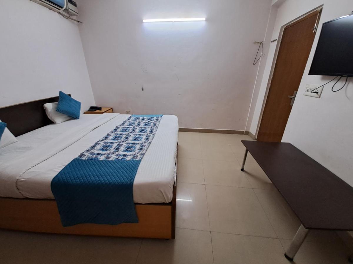 ATLAS INN NEAR IGI AIRPORT