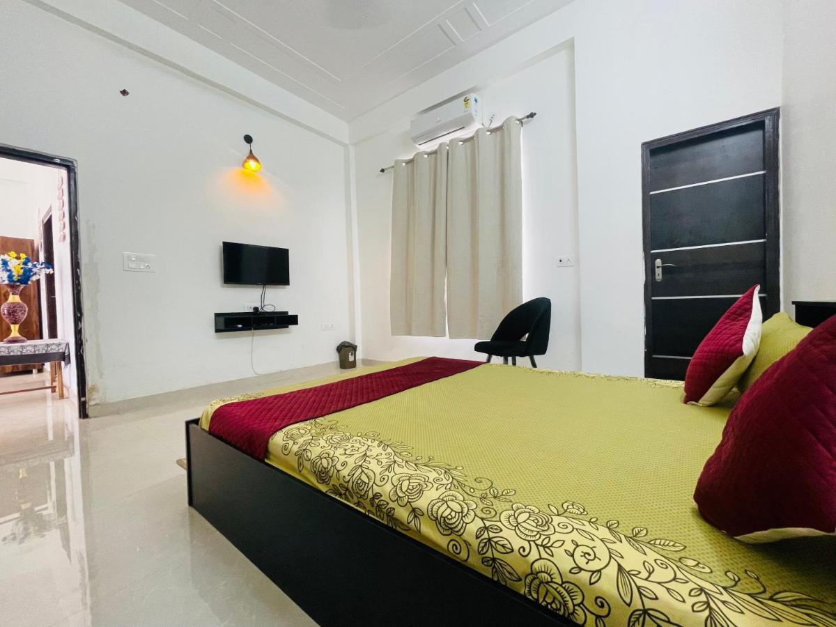 Atulyam Stays Sushant Golf City