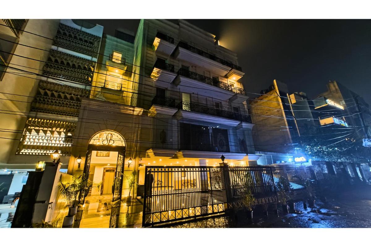 AVA Hotel and Corporate Stays Golf Course Road, Gurgaon