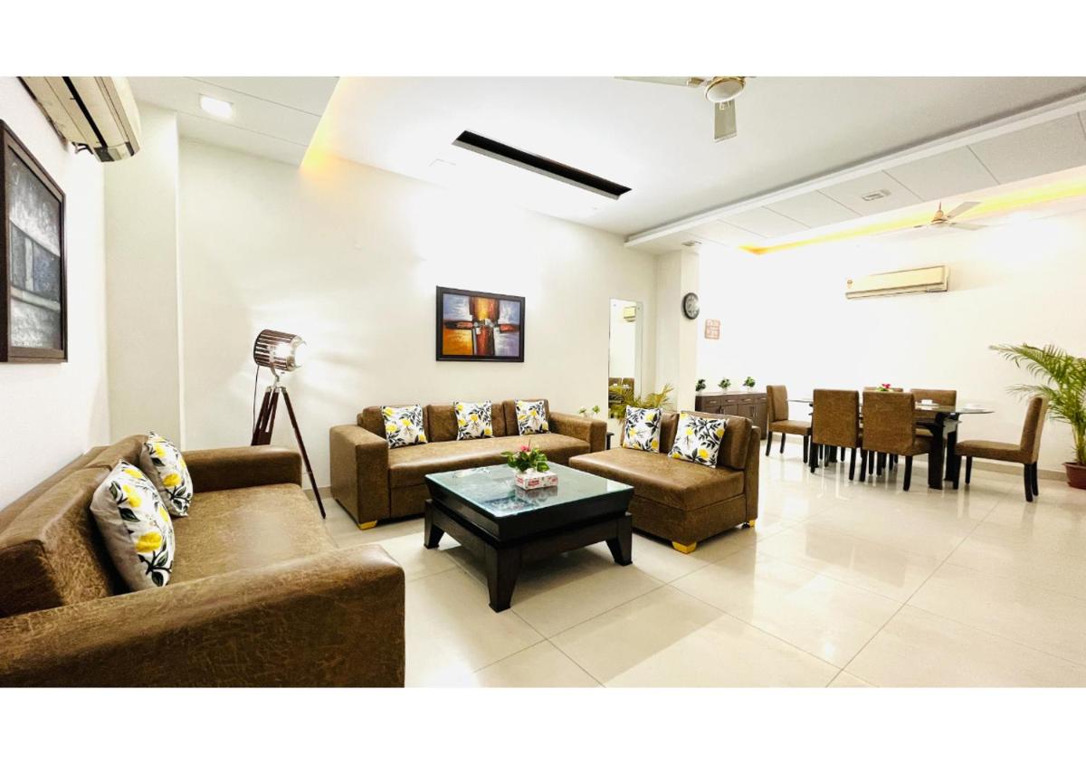 BluO 2BHK - M Block Balcony, Parking , Lift