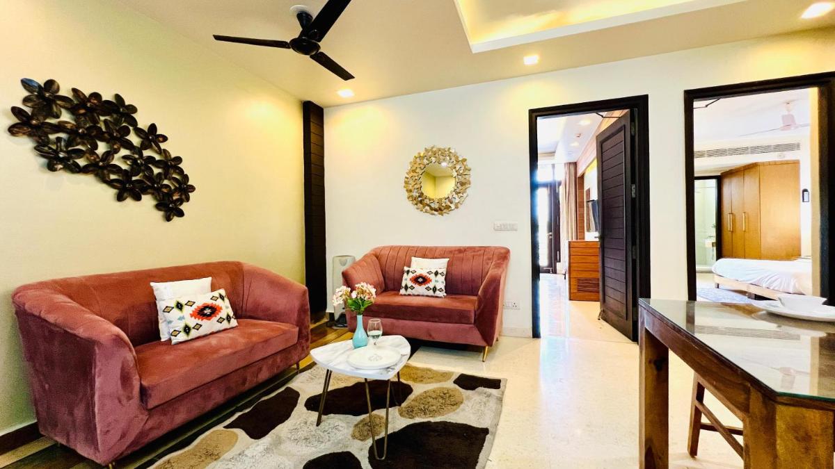 BluO 2BHK - M Block Mkt Greater Kailash