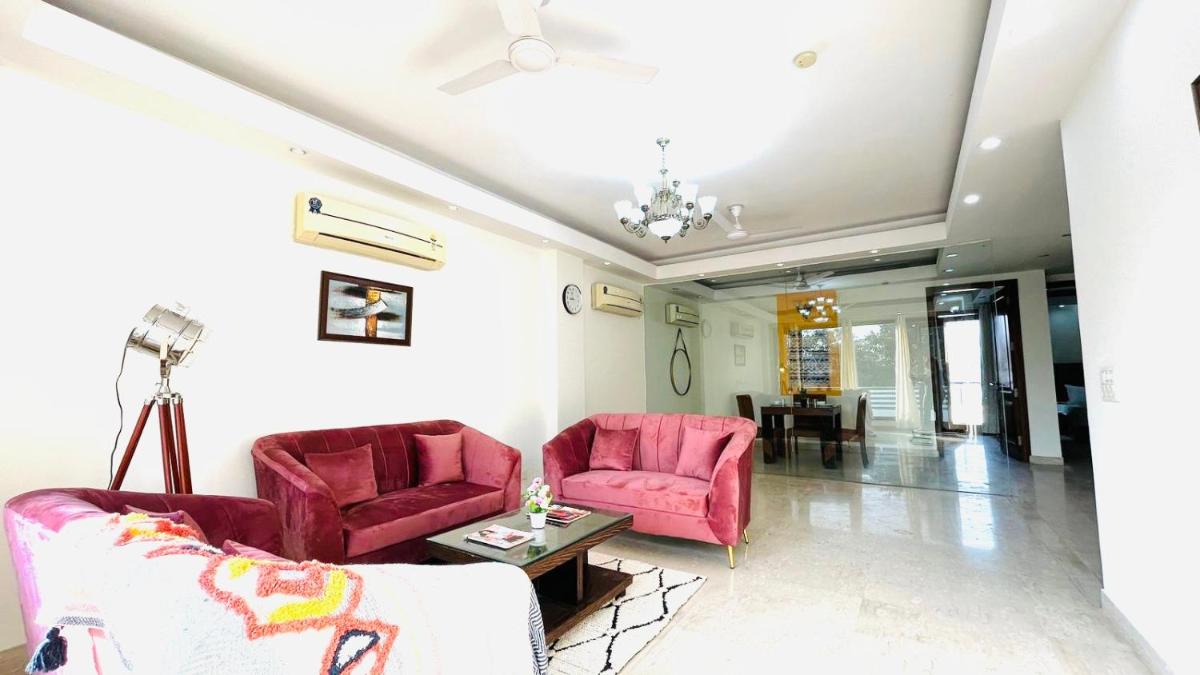 BluO 3BHK Safdarjung Enclave, Terrace Garden, Lift