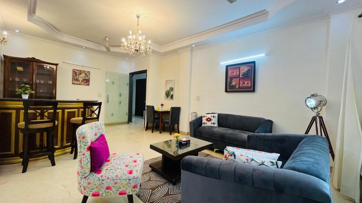 BluO Modern 1BHK - N Block Market Greater Kailash