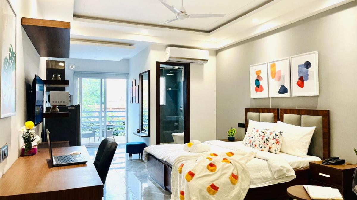 BluO Studio2 DLF Cybercity - Balcony, Gym TT, Lift