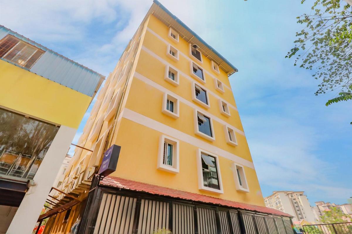 Capital O Hotel Royal Galaxy Finesse Near Phoenix Marketcity