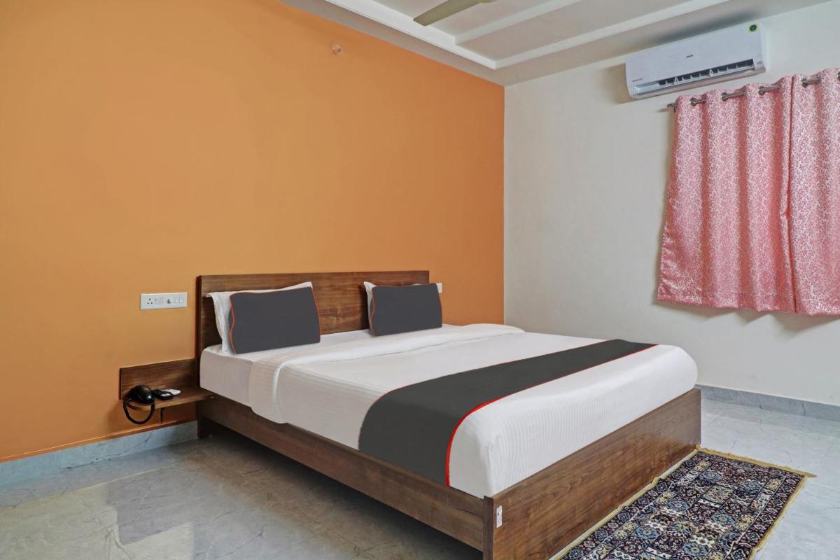 Collection O GOLDEN HITECH HOTEL
