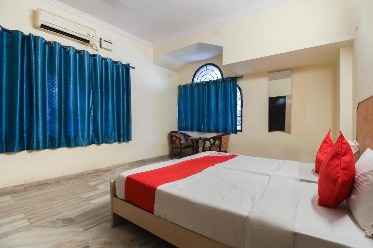 Collection O Hotel White House Silverkey Near Film nagar