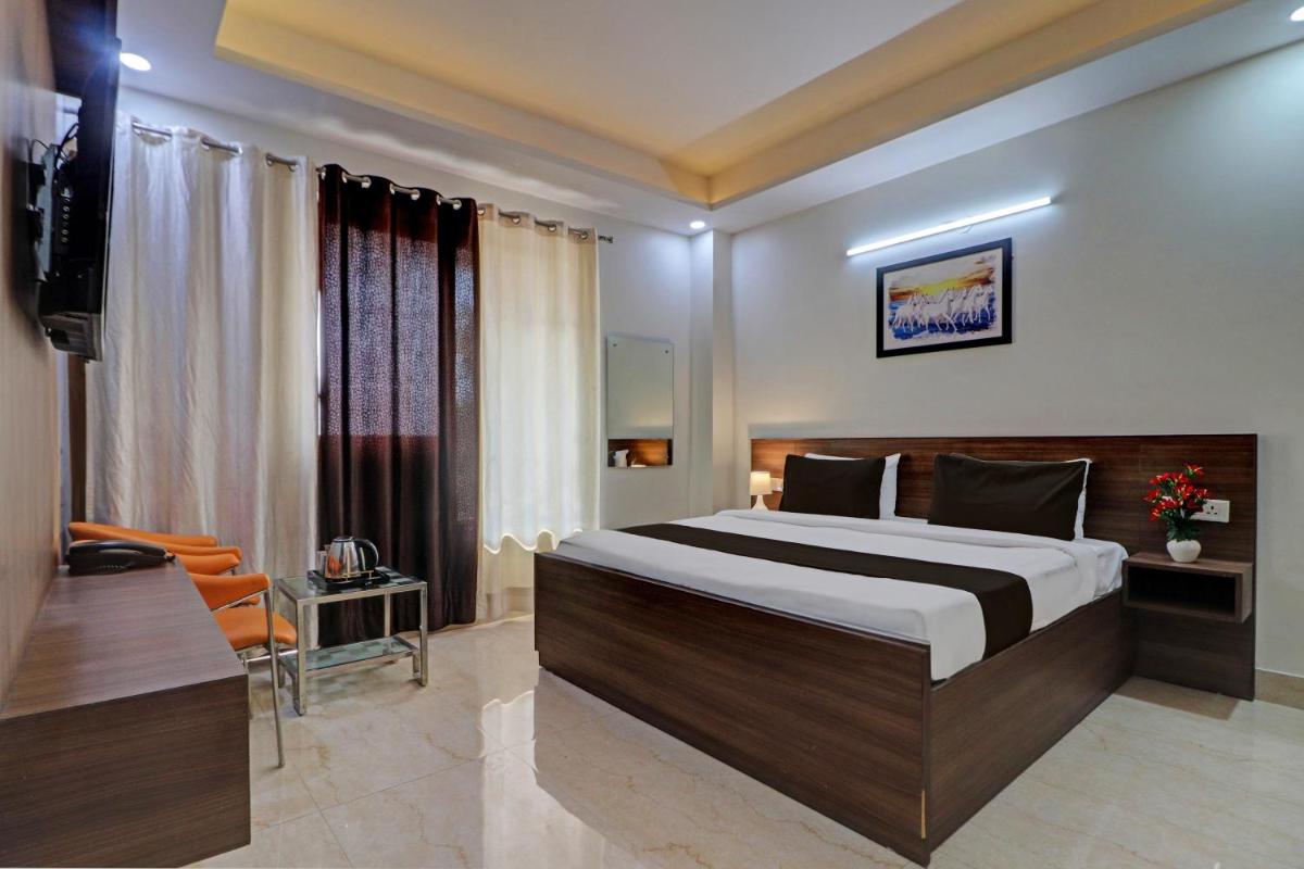 Collection O Singh villa