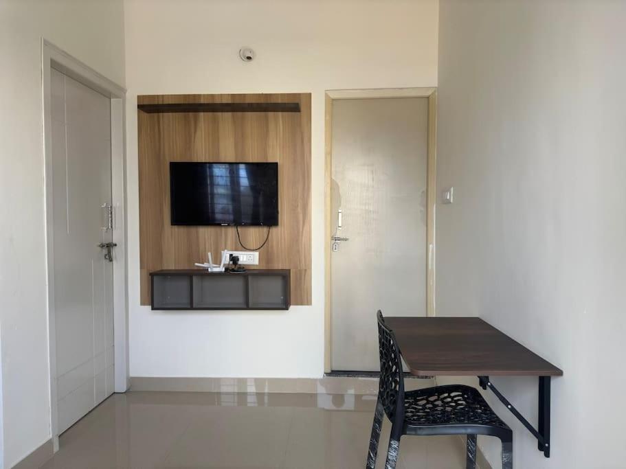 Compact 1bhk in Haralur Near HSR 4th Floor 402