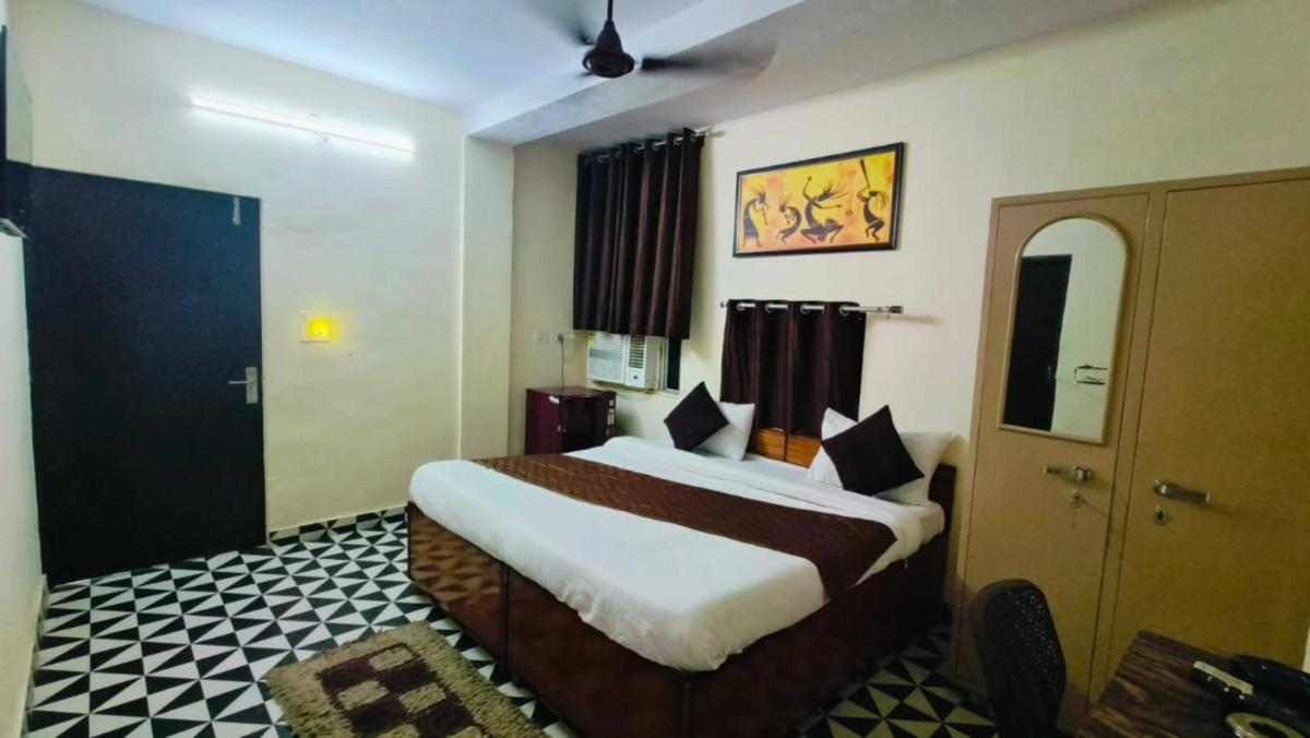 CR Residency -Near Chanakyapuri Embassy Area