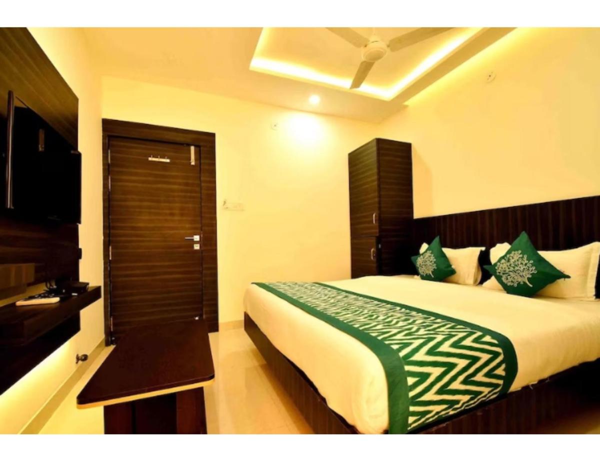 CRYSTAL INN HOTEL, UJJAIN