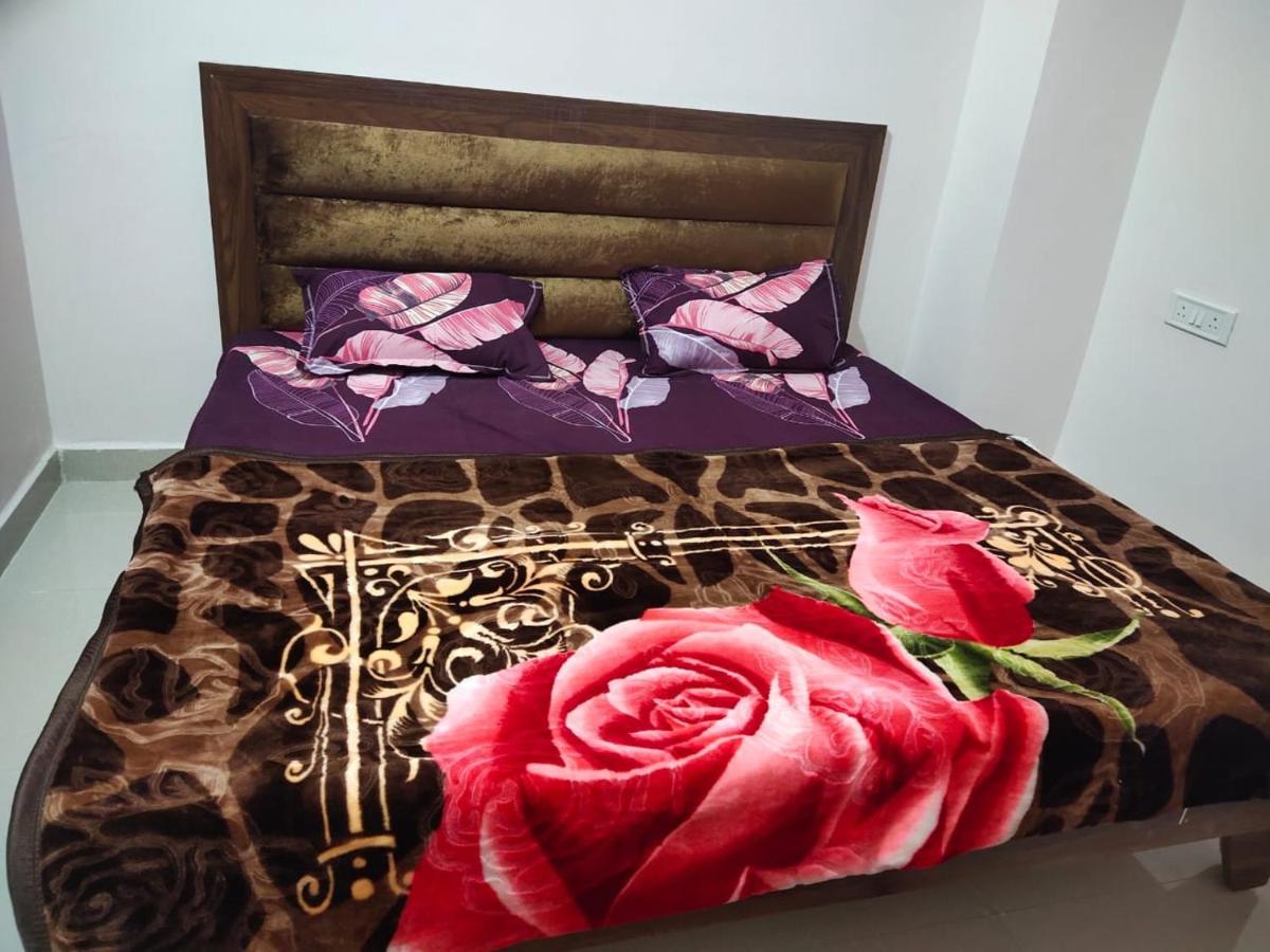 Deviksha Home Stay