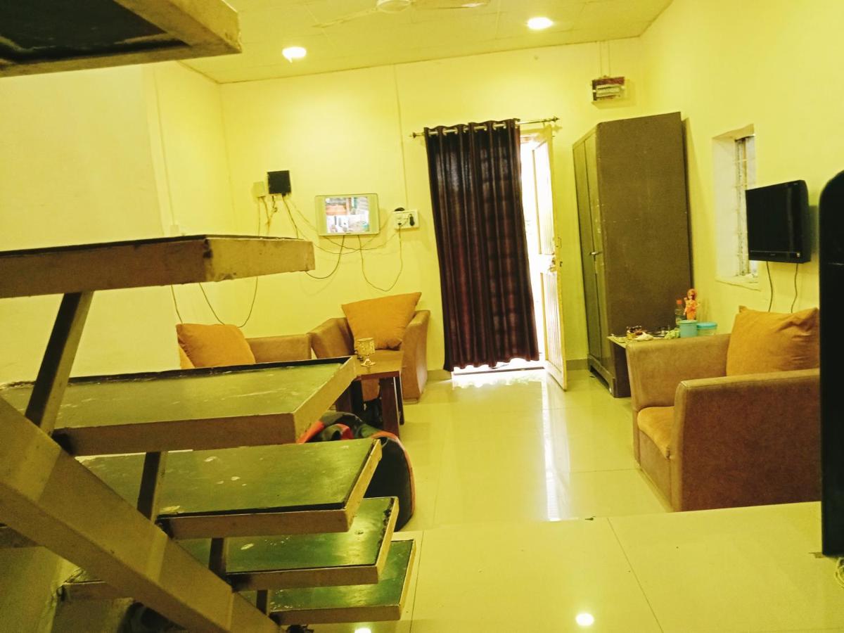 Duplex Jhopdi in Pune