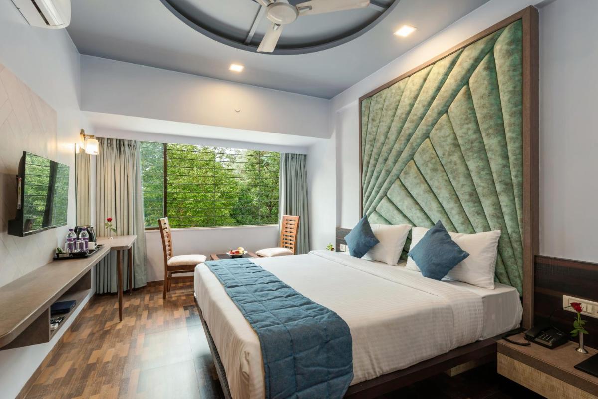 Emerald Retreat