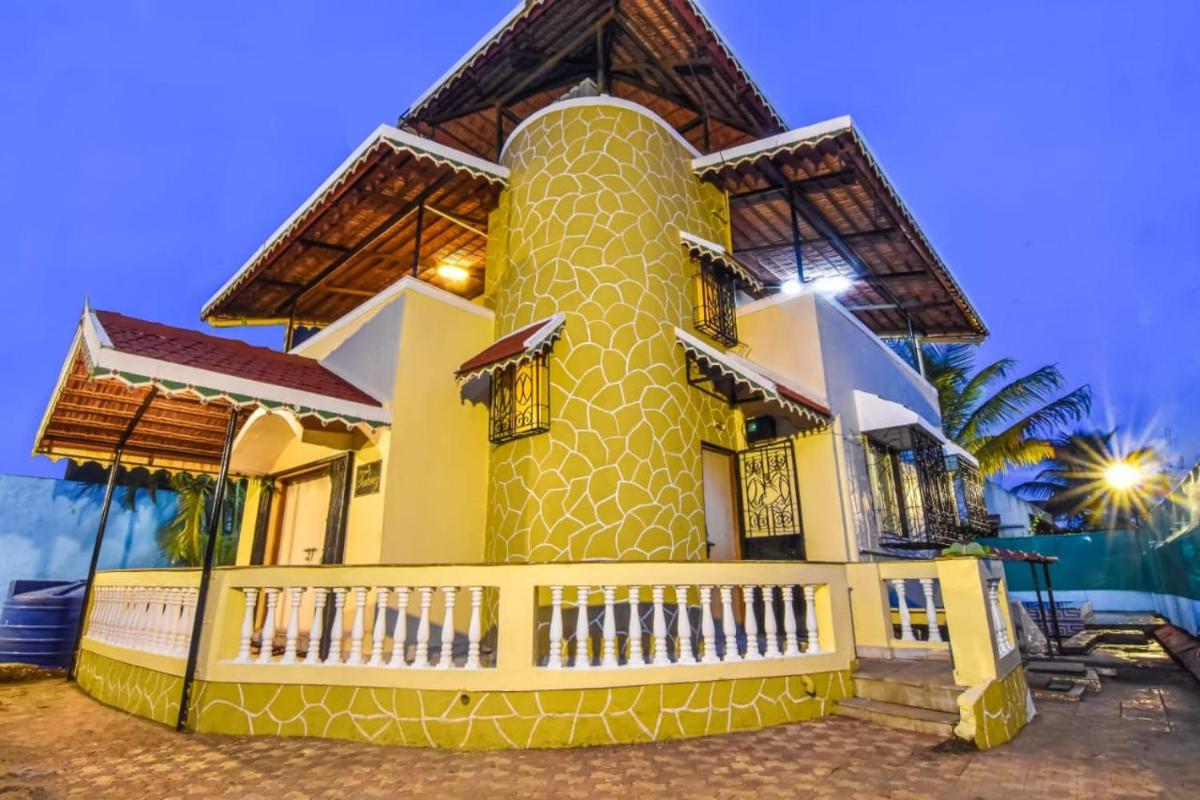 EMPYREAN STAY ll 2BHK II ROSE VILLA ll PRIVATE POOL II