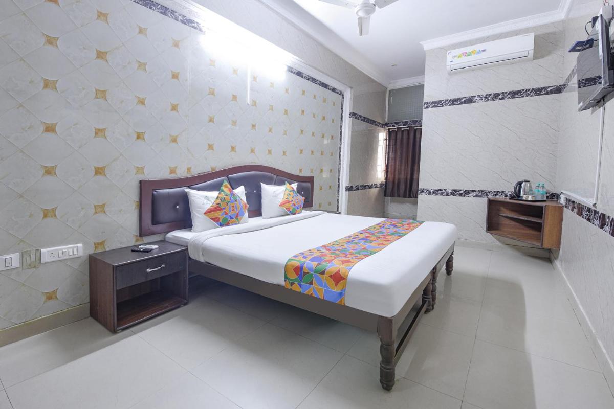 FabExpress Pearl View Residency