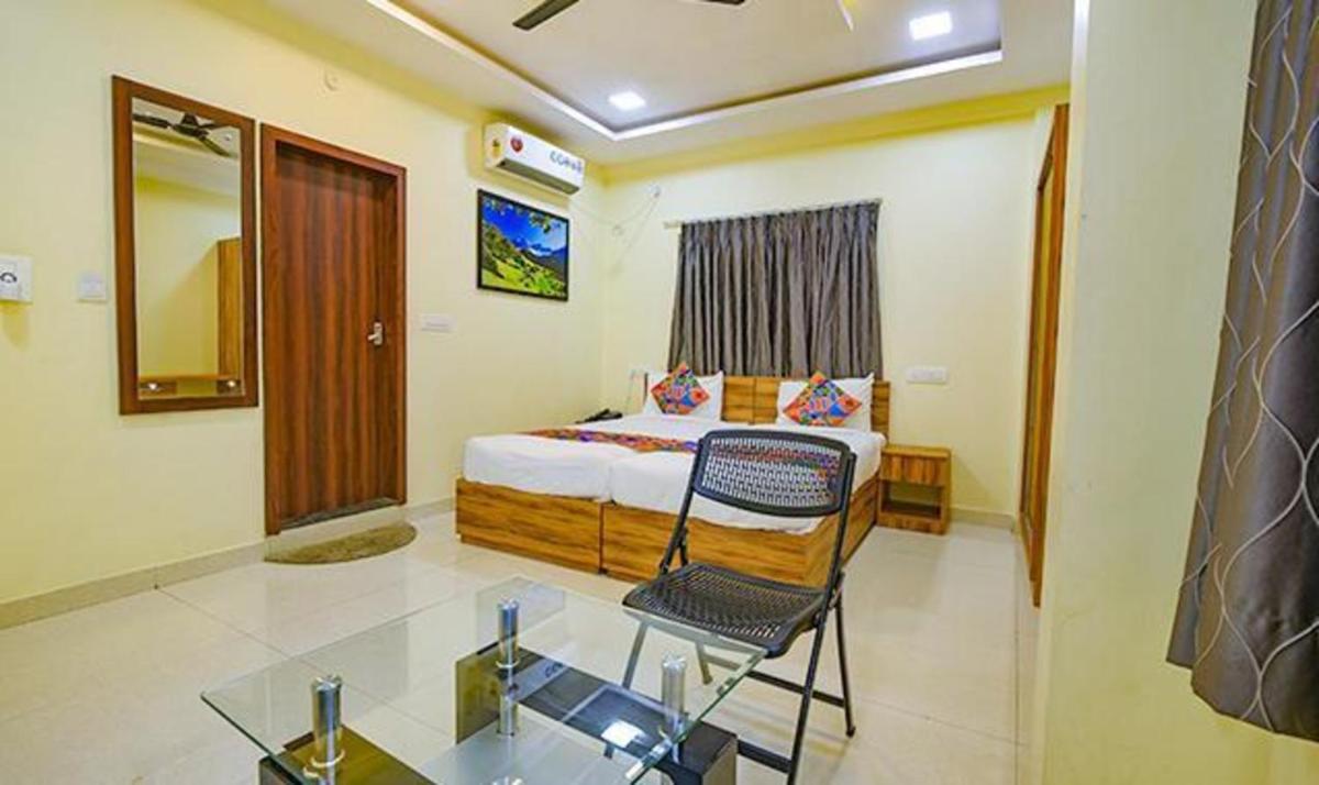 FabExpress Purple Suites Inn