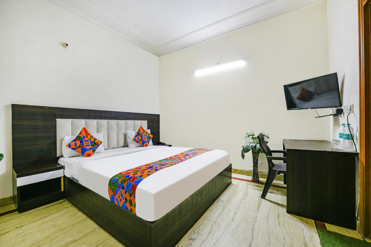 FabExpress Winsome Inn