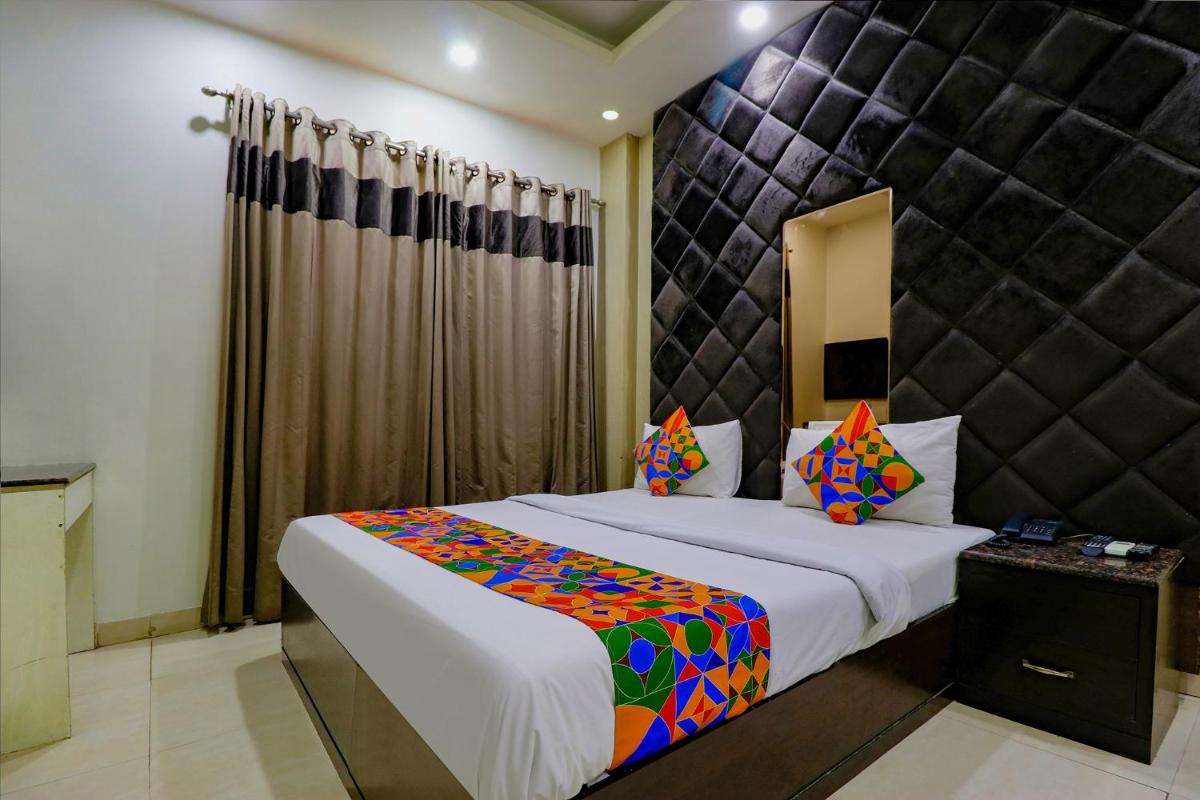 FabExpress Yug Villa