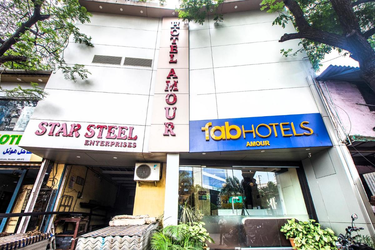 FabHotel Amour Andheri East
