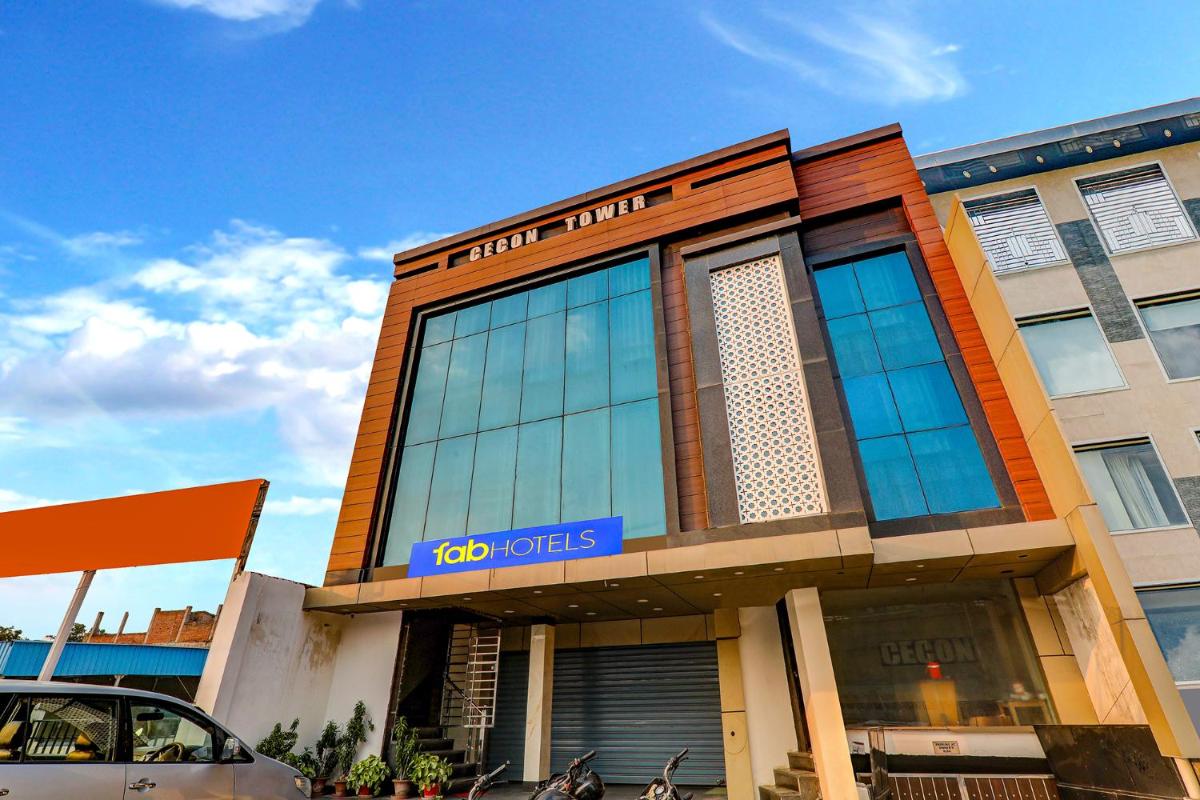 FabHotel Ananda Inn