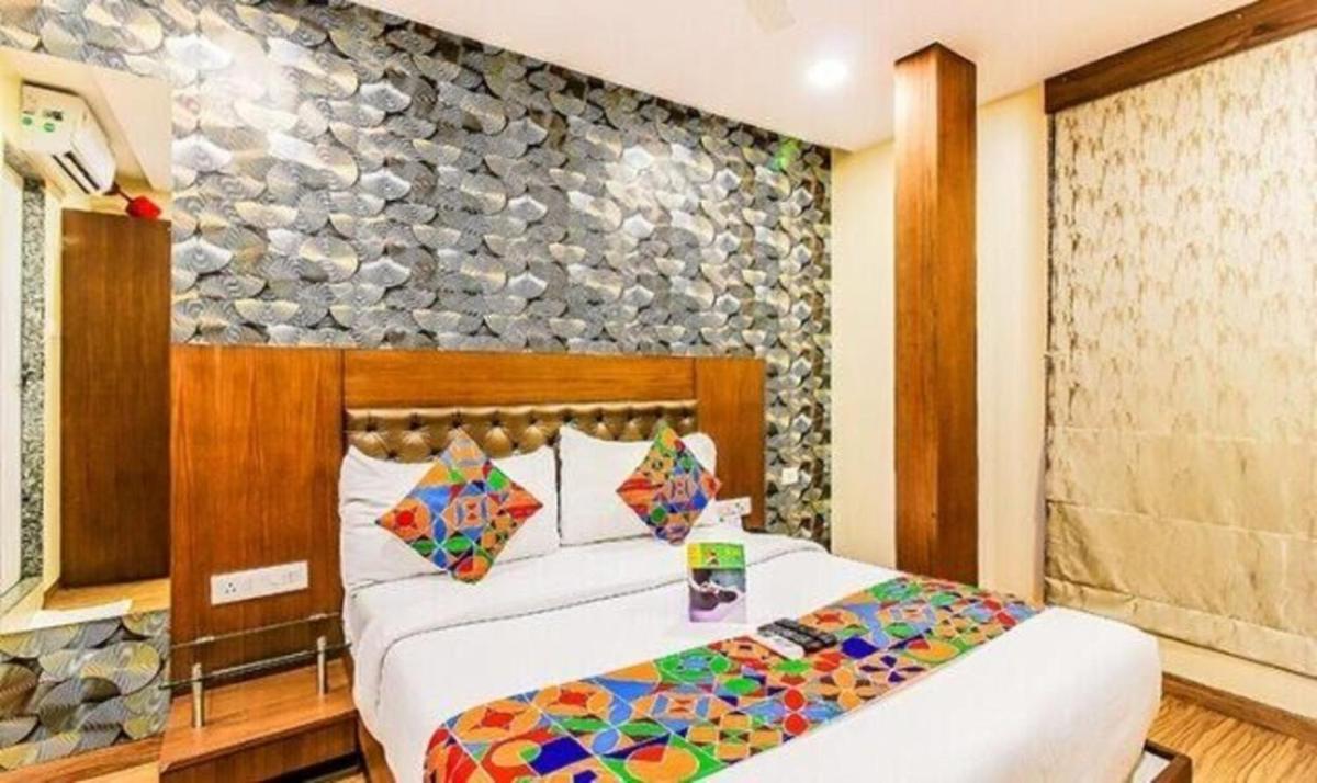 FabHotel Arton Suite
