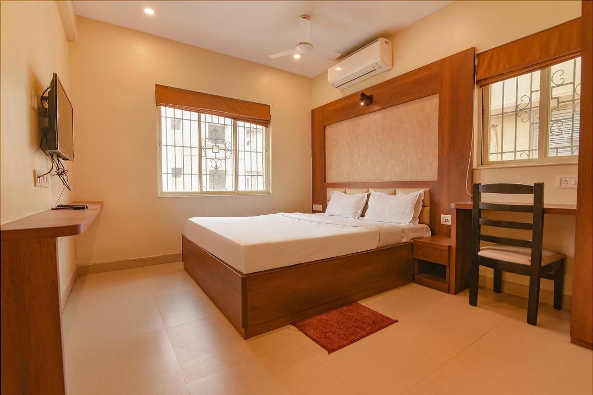 FabHotel Dream Plaza