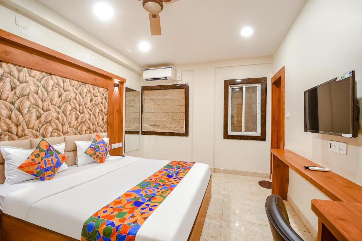 FabHotel Dream World Residency