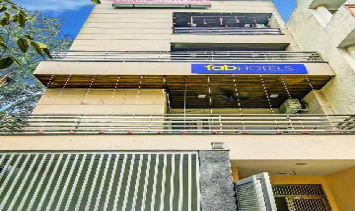 FabHotel F-Aloyd Lajpat Nagar