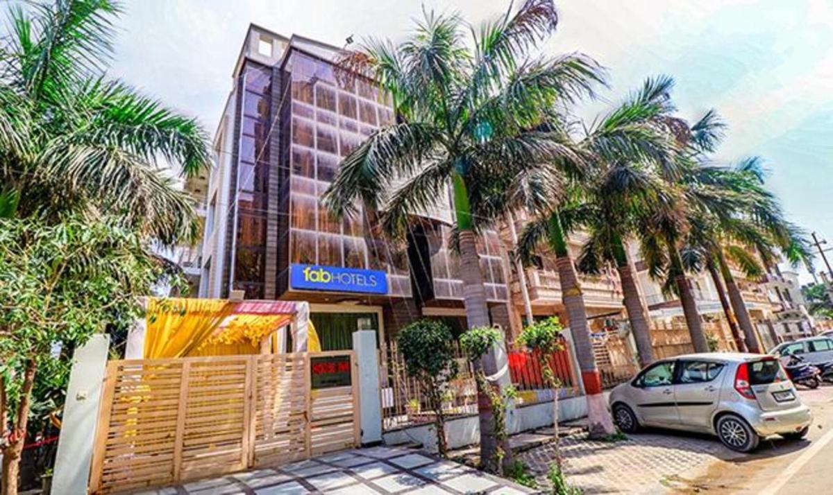 FabHotel GC Suites