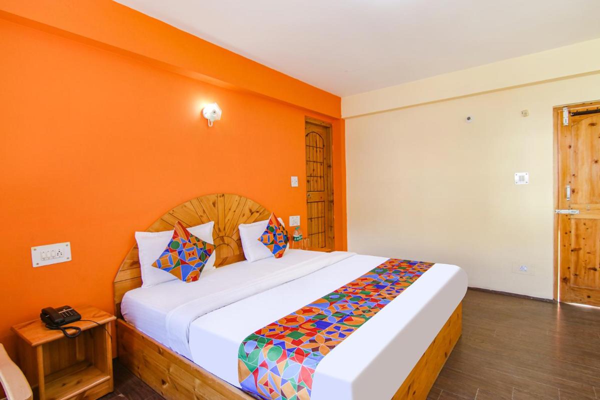 FabHotel Green View
