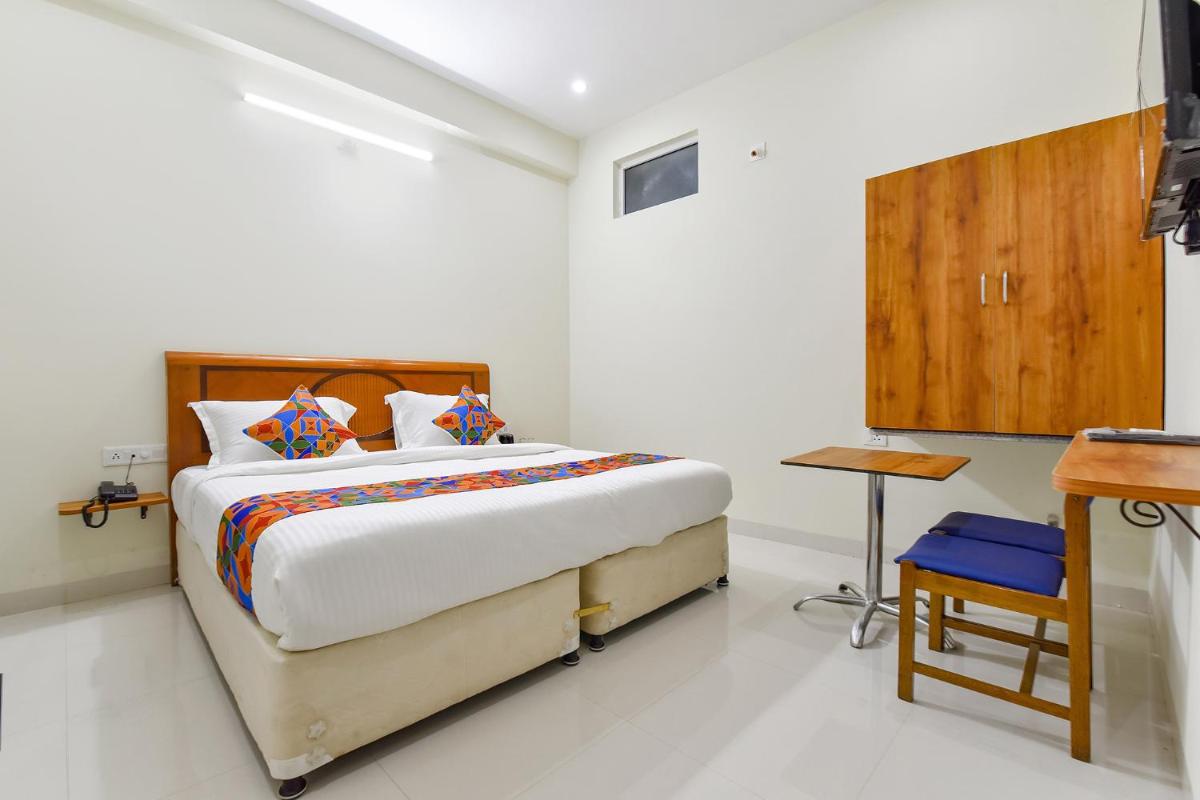 FabHotel Rainbow