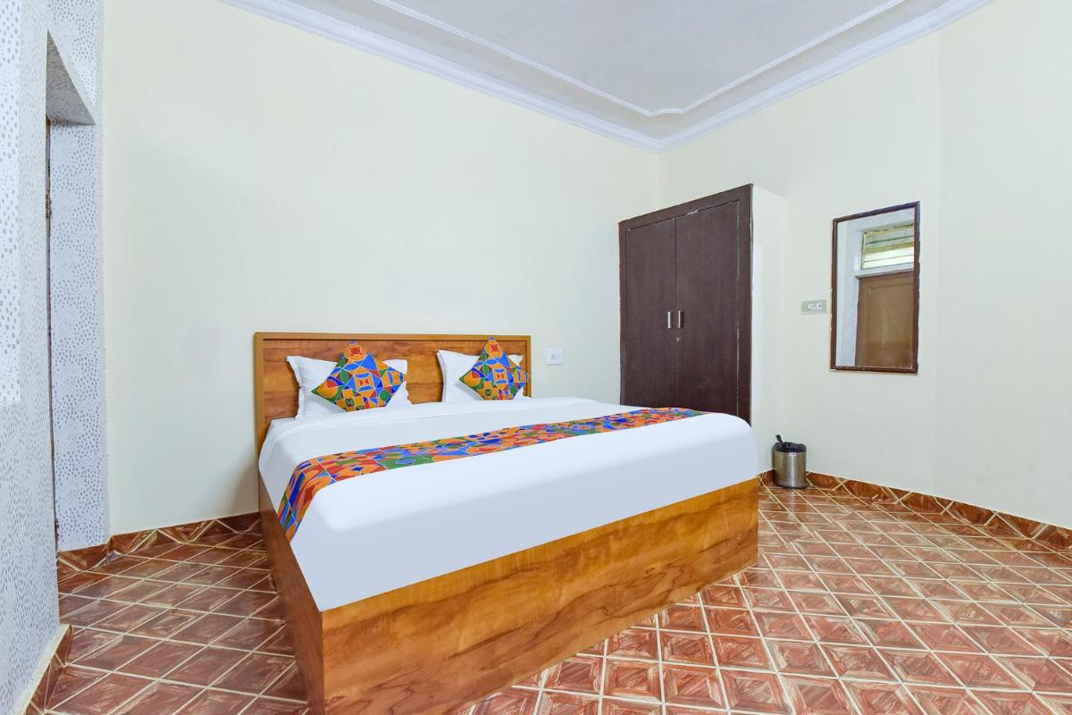 FabHotel Rajwada Palace