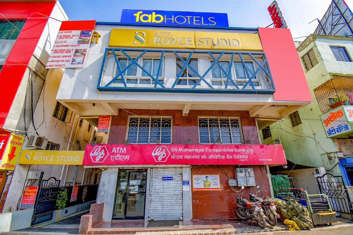 FabHotel Royce Studio Apartments