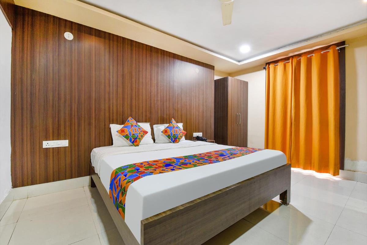 FabHotel Tak International