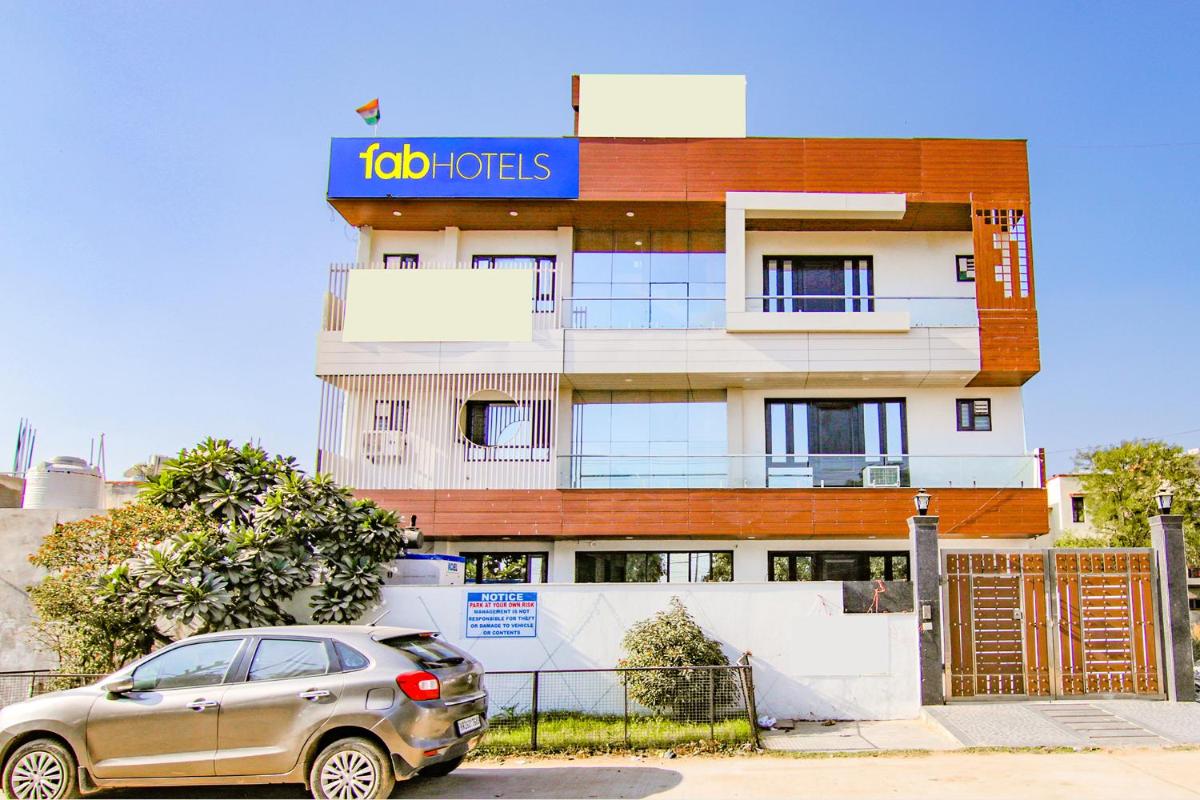 FabHotel Water Vibe