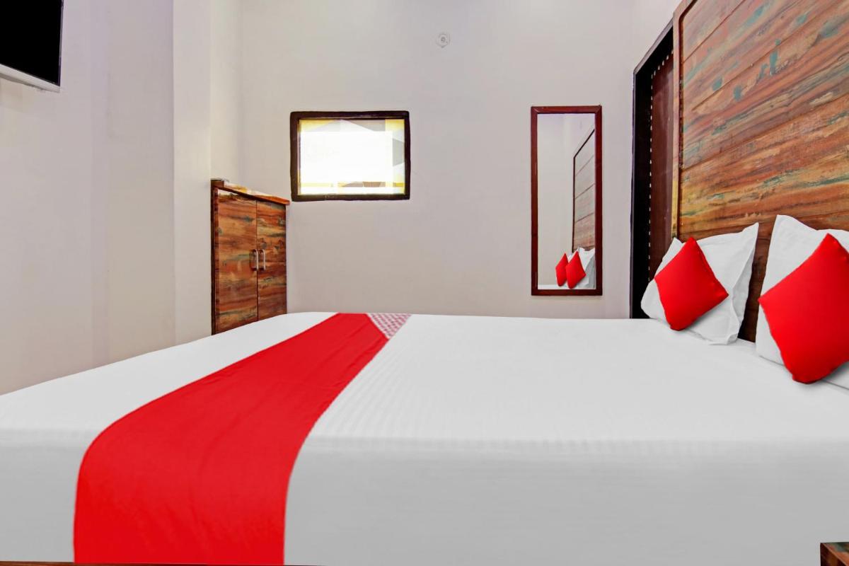 Flagship Hotel Max Near Samaypur Badli Metro Station