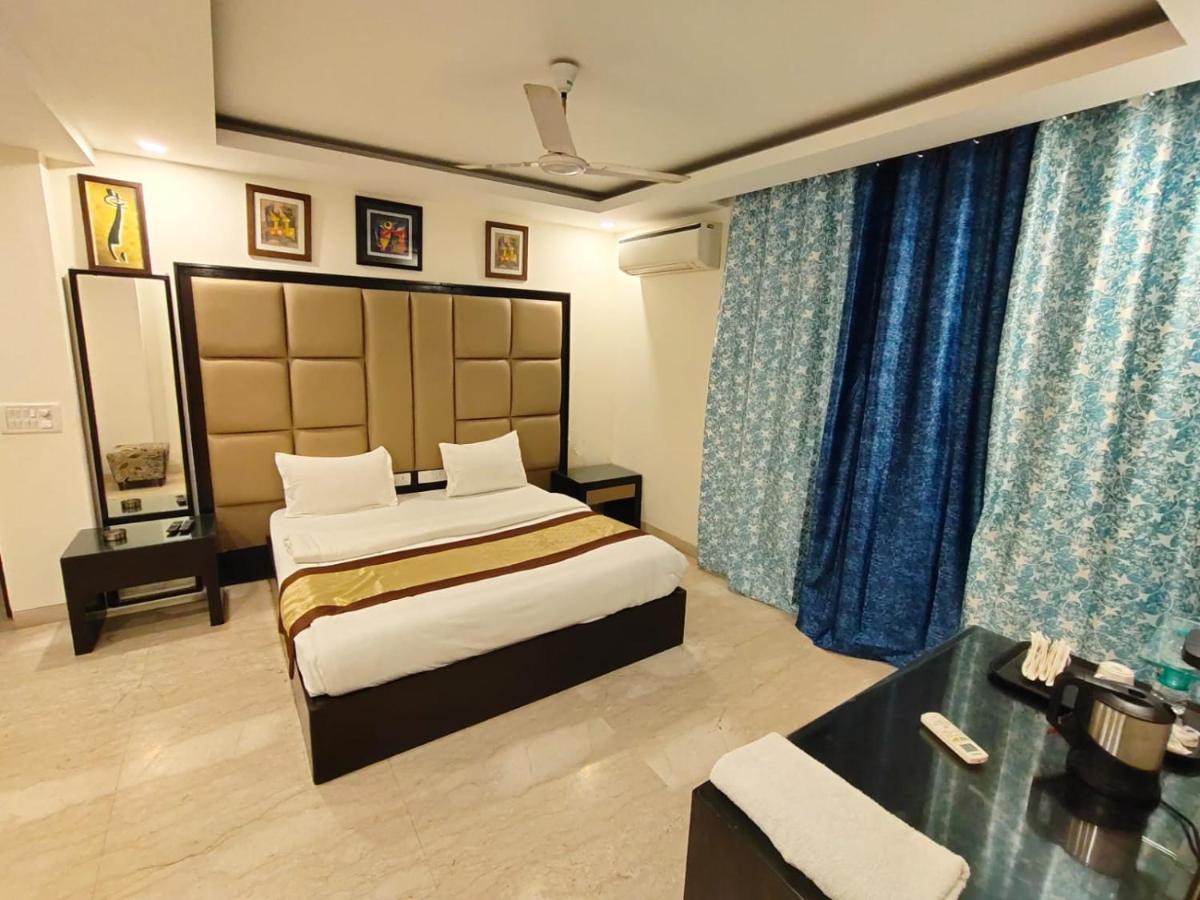 GK Residency Kailash Colony