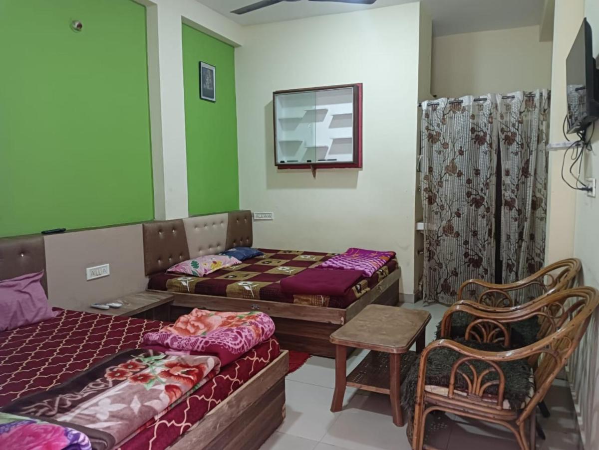 Goroomgo Hotel Kalash Ujjain Near Railway Station