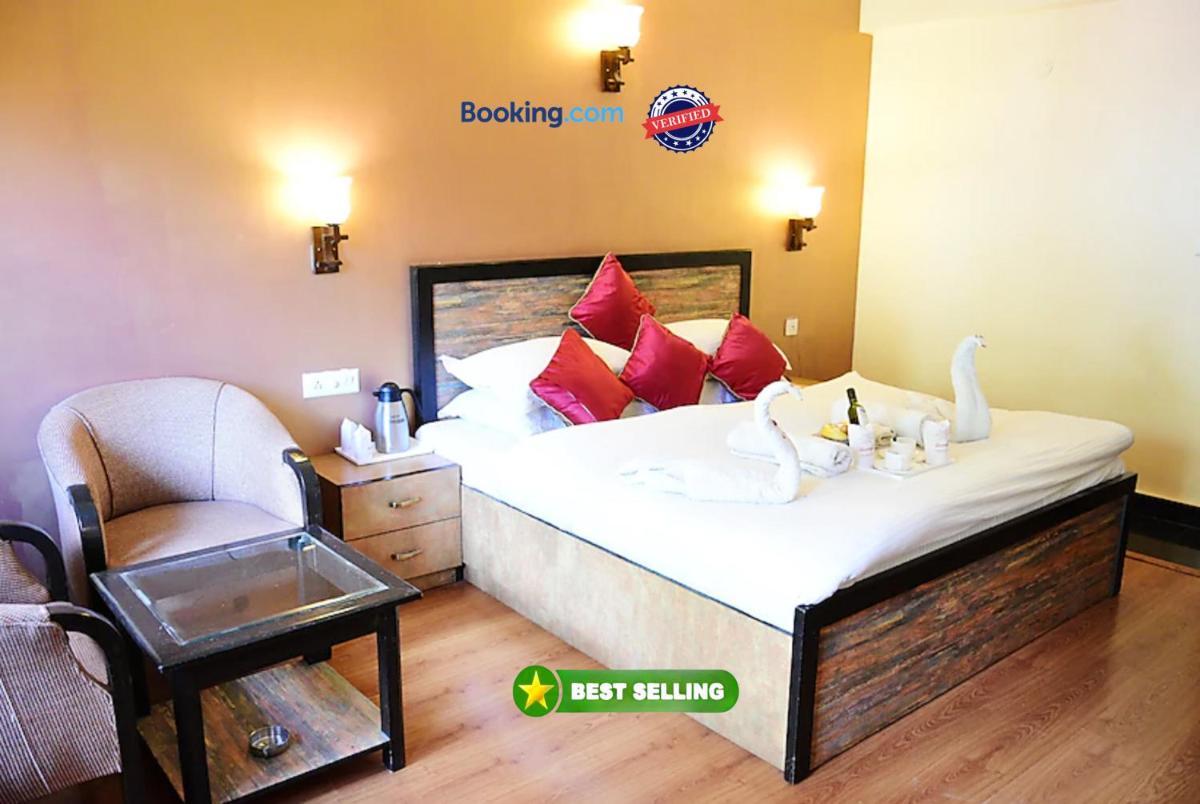 Goroomgo Park Paradise Manali - Elevator Lift & Parking Facilities