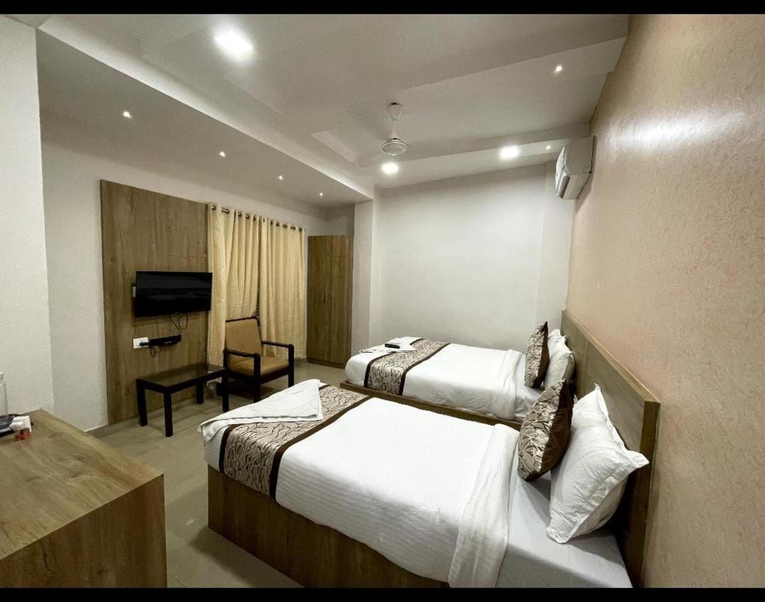 GREEN TERRUS BUSINESS CLASS HOTEL